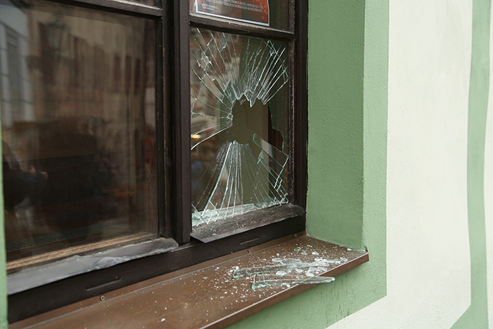 A2B Glass are able to board up broken windows while they are being repaired in Market Harborough.